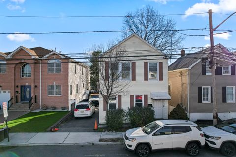 Multifamily For Sale - 718 1st St<br/> Secaucus, NJ 07094