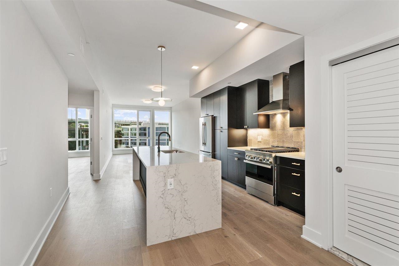 202 Merseles St #504, Jersey City, New Jersey image 4