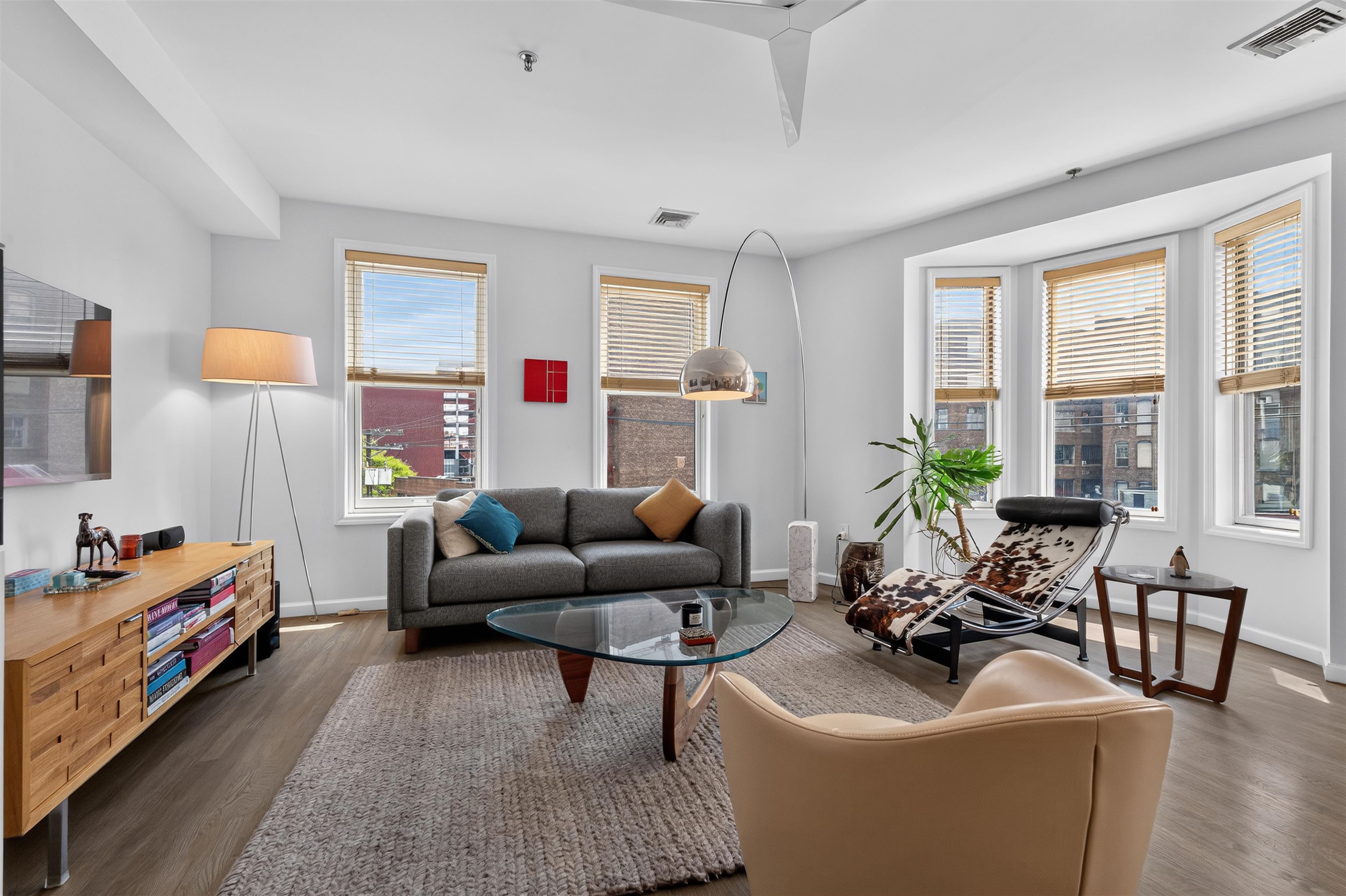 380 NEWARK ST 4B