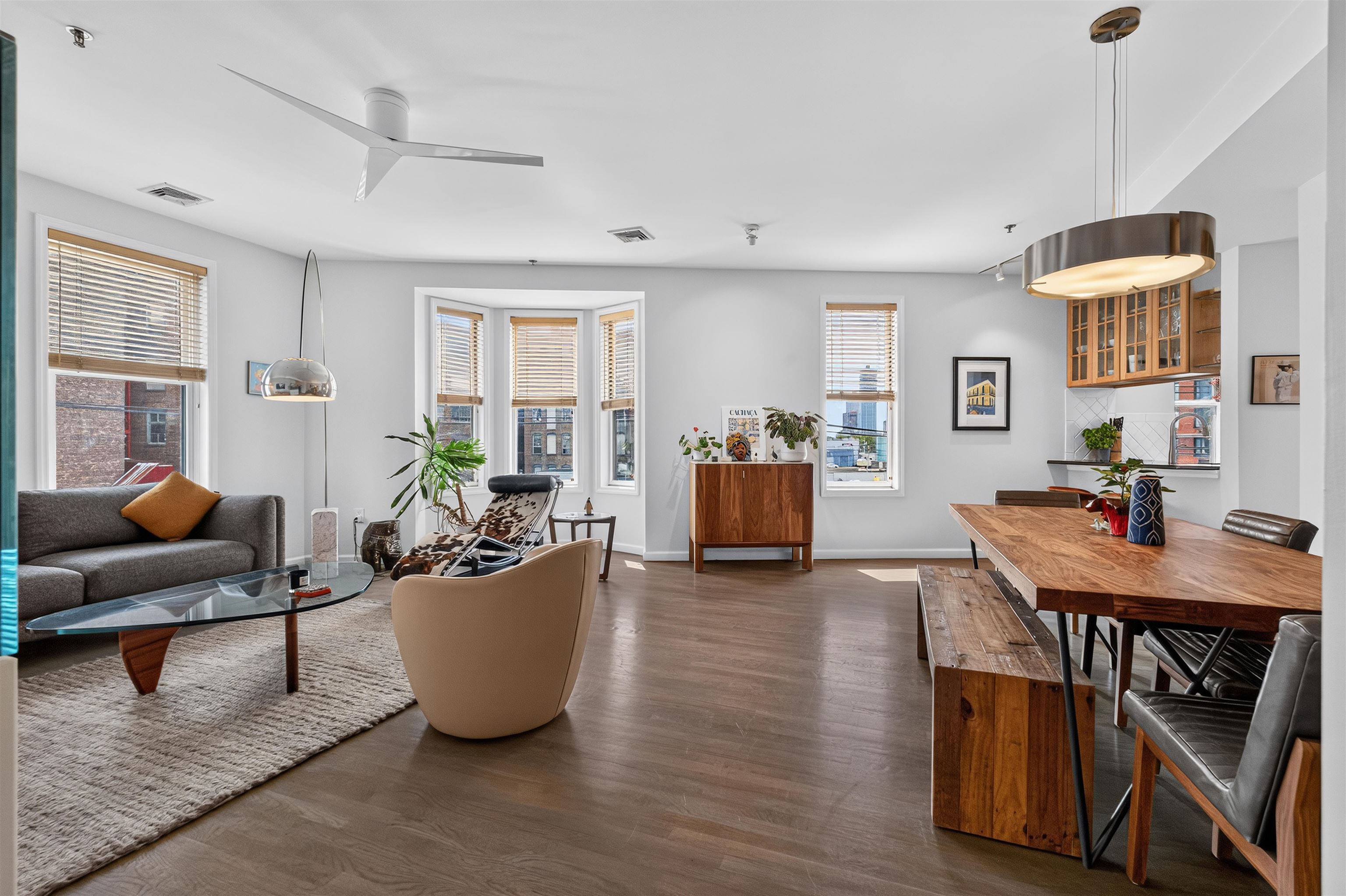380 NEWARK ST 4B
