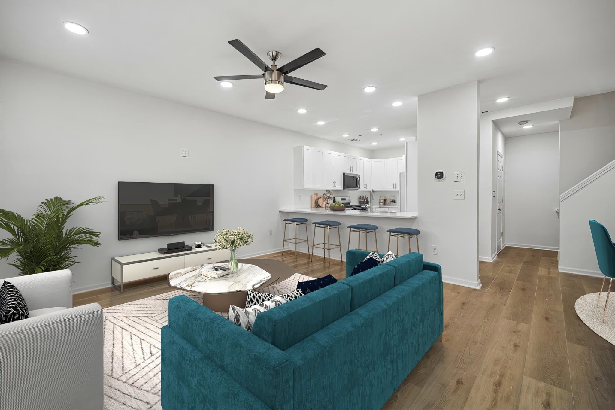 3 TOTTENHAM CT