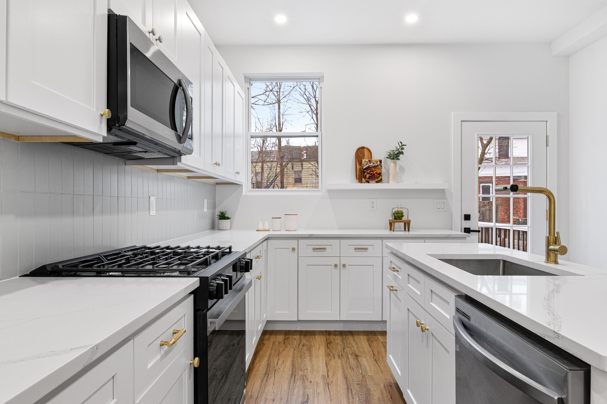 97 Harmon St, Jersey City, New Jersey image 5