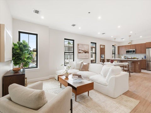 Condo For Sale - 29 Weldon St #2<br/> Jersey City, NJ 07306
