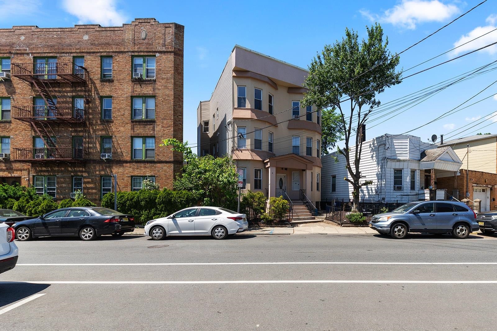 9 SANFORD PL