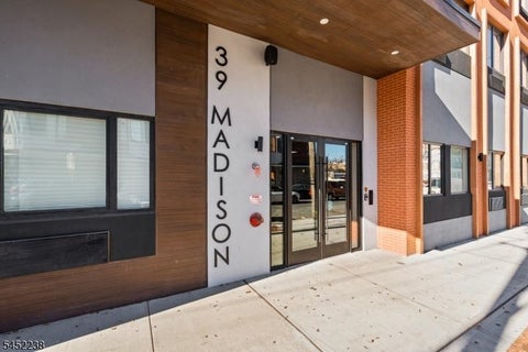 Homes For Rent - 39 Madison St #508<br/> Newark, NJ 07105