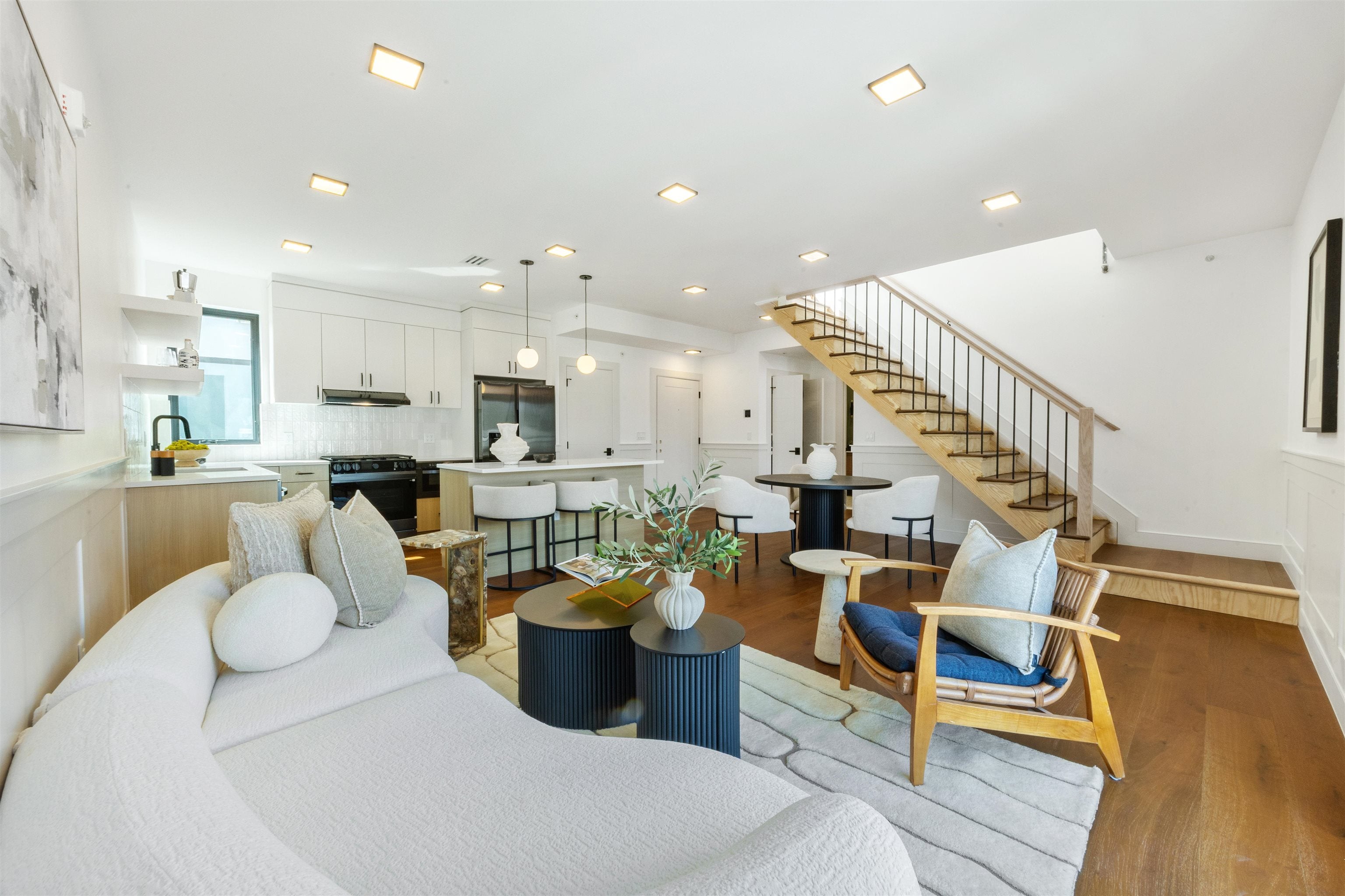 262 NEW YORK AVE 403