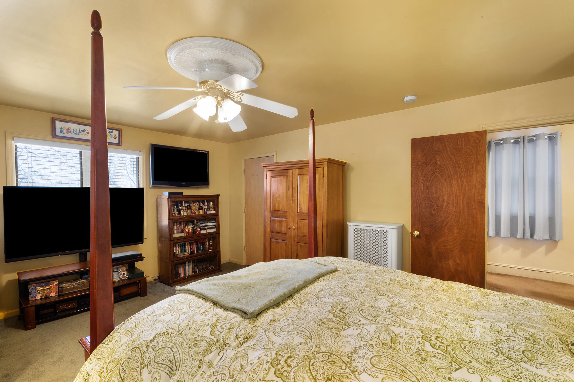 306 Sylvan St, Rutherford, New Jersey image 15