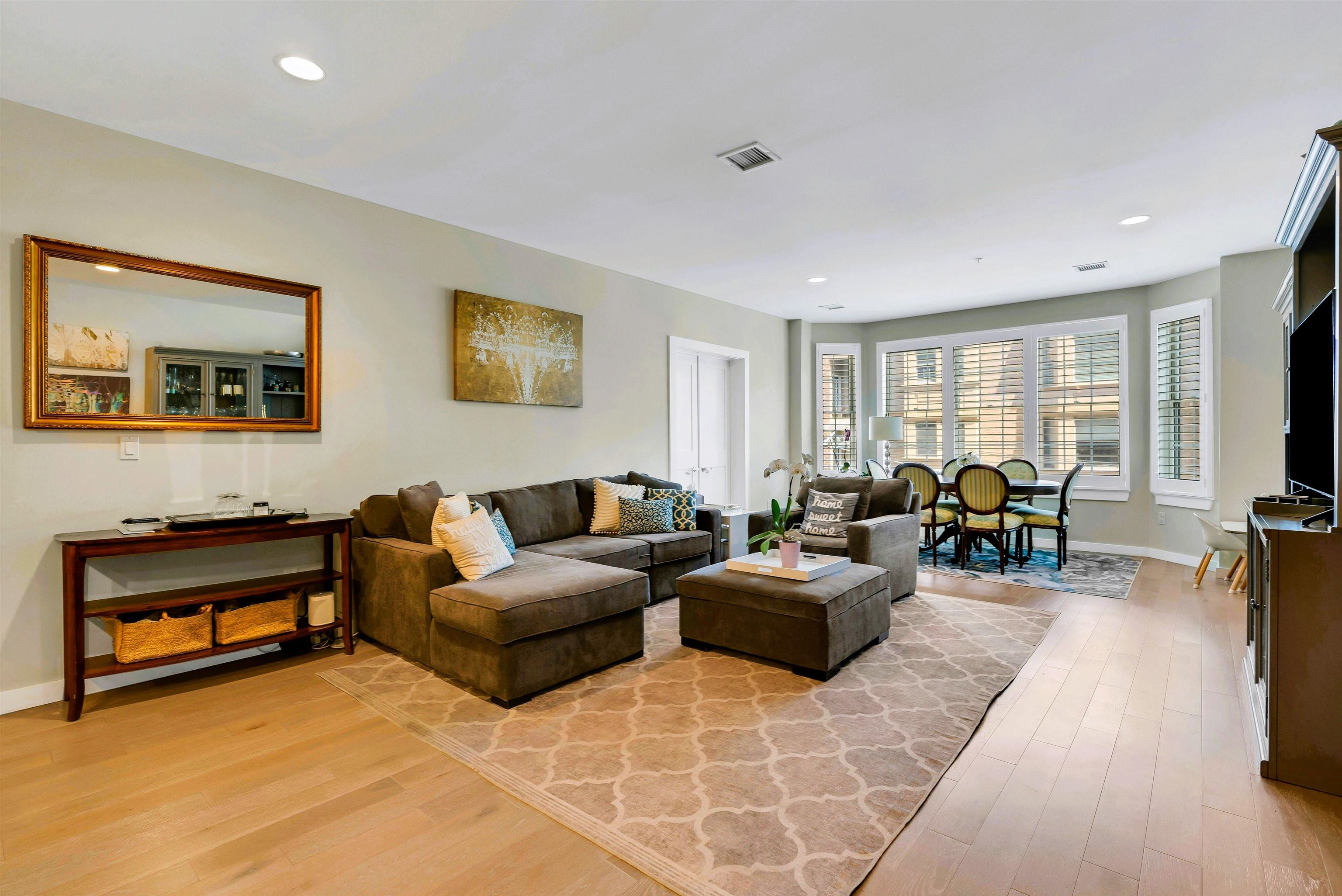 128 Harrison St #404R, Hoboken, New Jersey image 2