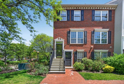 Condo For Sale - 1 Cypress St<br/> Jersey City, NJ 07305