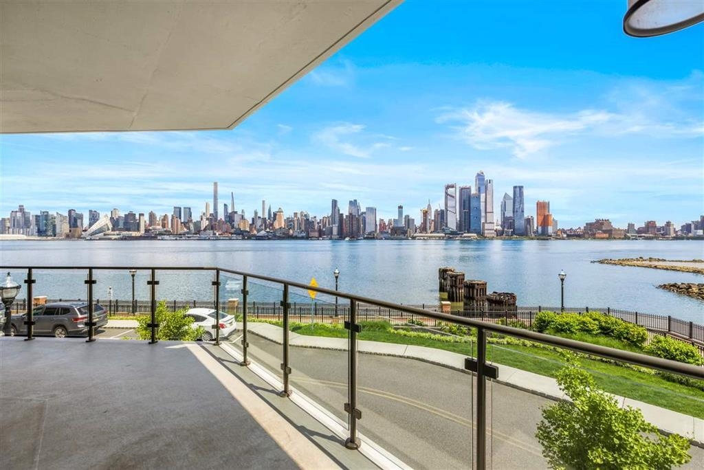 150 Henley Pl #206, Weehawken, New Jersey image 29