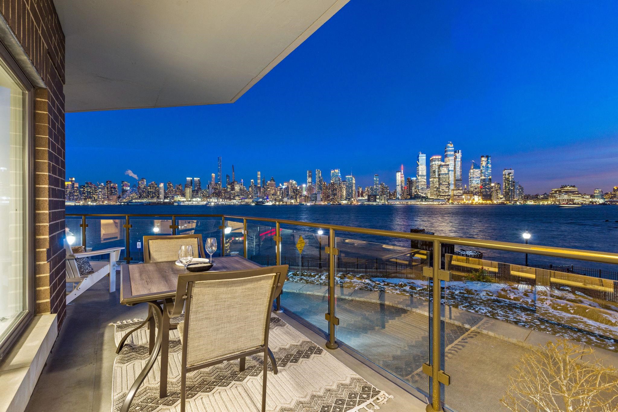 150 Henley Pl #206, Weehawken, New Jersey image 2