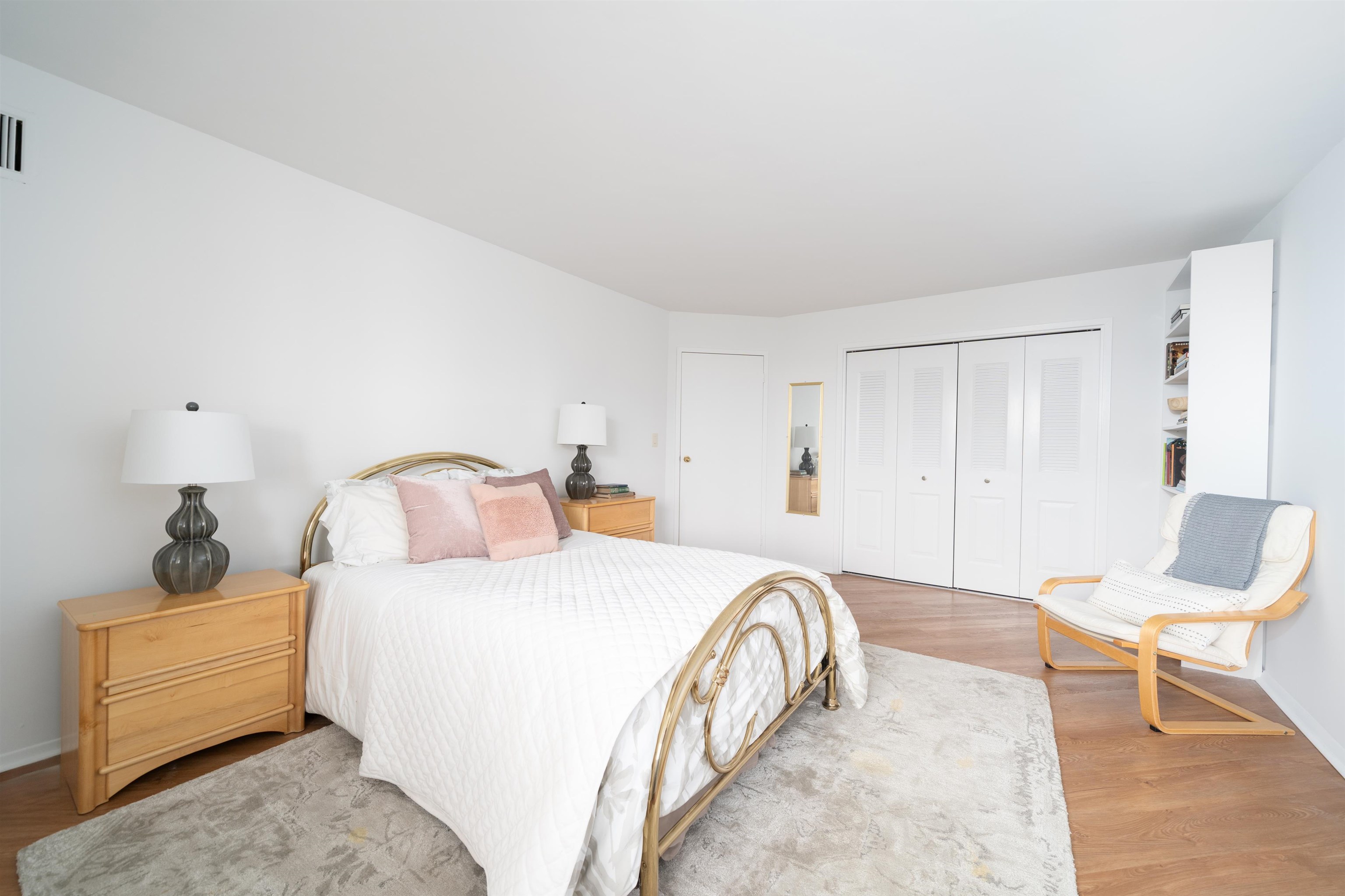 429 Harmon Cove Tower, Secaucus, New Jersey image 6