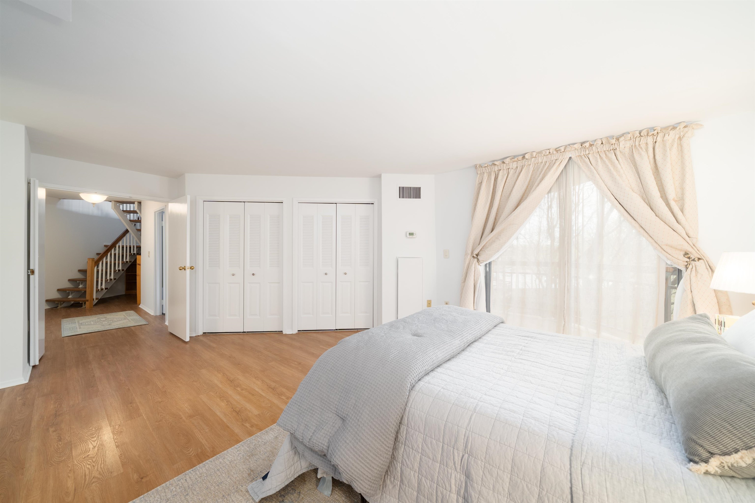 429 Harmon Cove Tower, Secaucus, New Jersey image 17