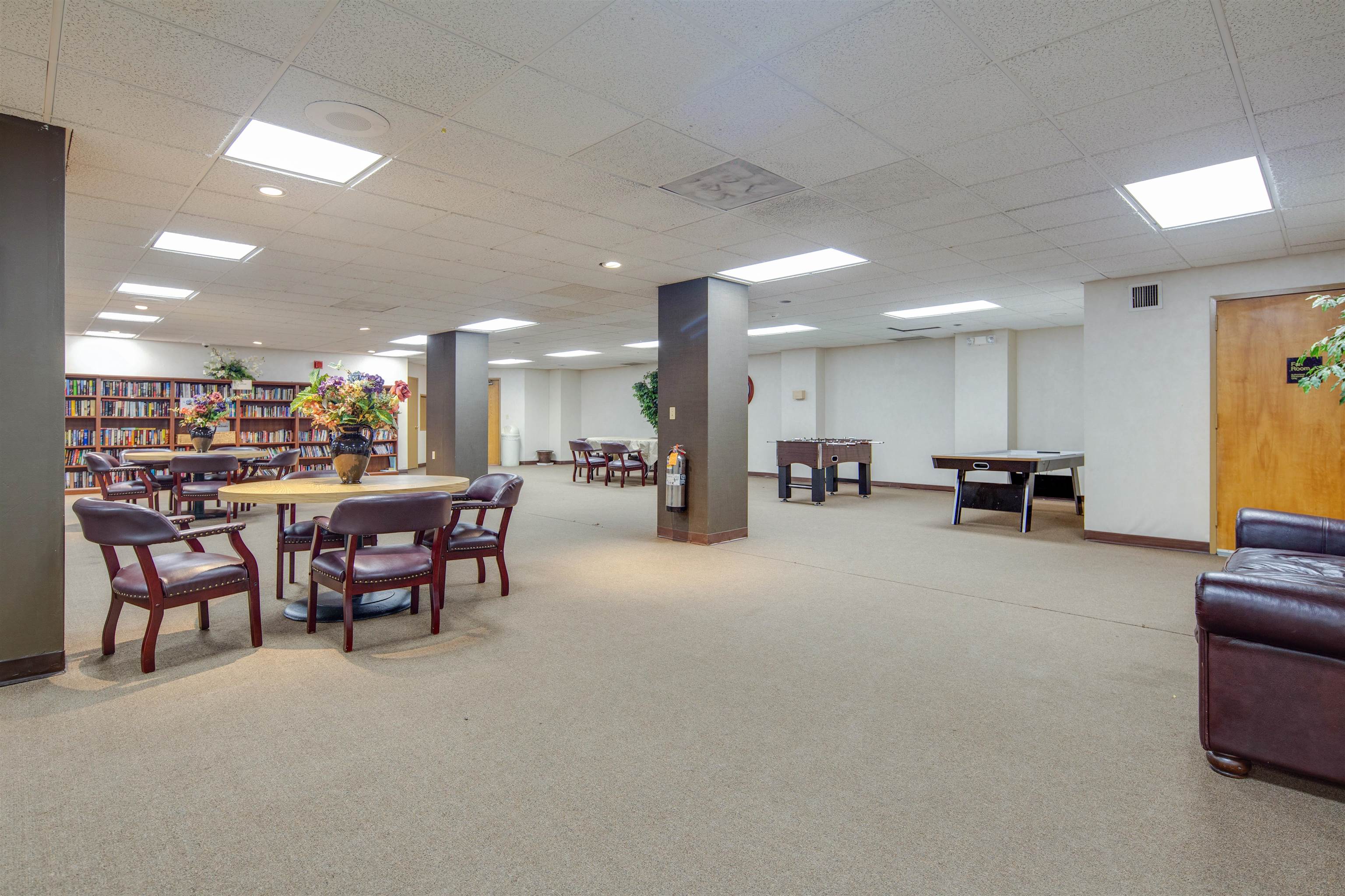 429 Harmon Cove Tower, Secaucus, New Jersey image 35