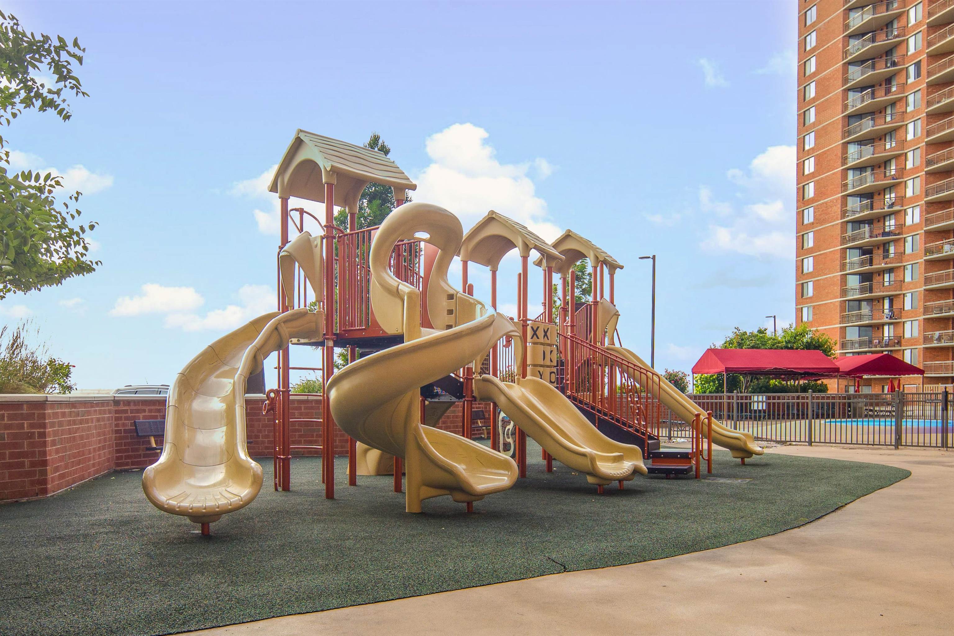 429 Harmon Cove Tower, Secaucus, New Jersey image 37