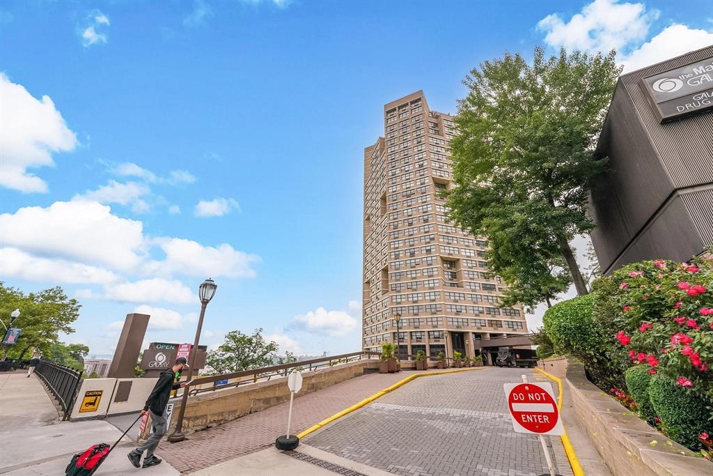 7004 Blvd East #28C, Guttenberg, New Jersey image 26