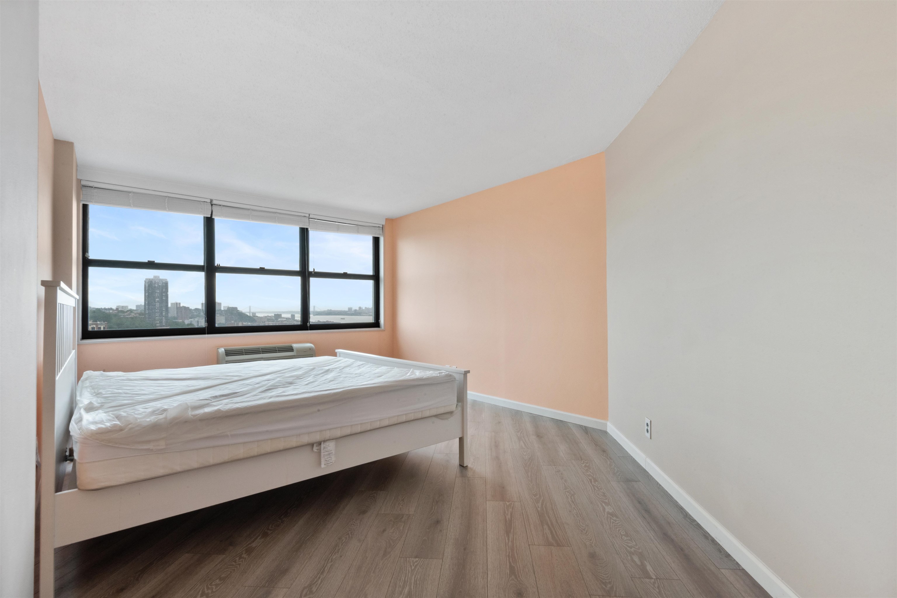 7004 Blvd East #28C, Guttenberg, New Jersey image 34