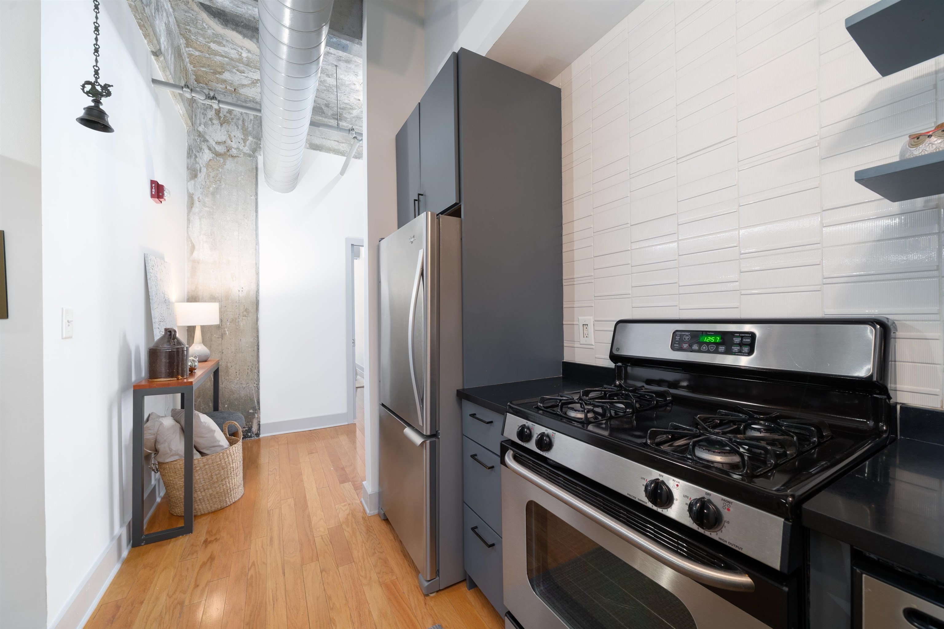 140 Bay St #6E, Jersey City, New Jersey image 11