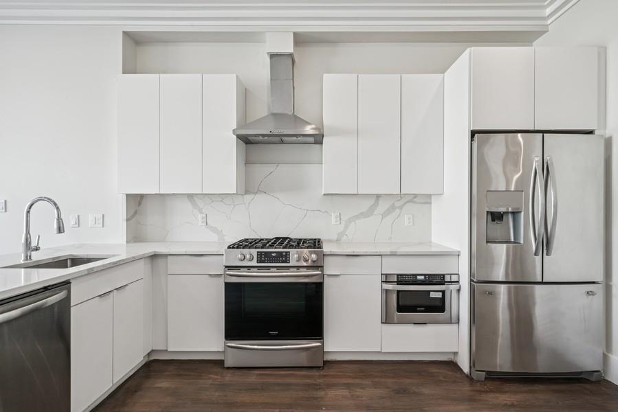 196 Delaware Ave #1, Jersey City, New Jersey image 3