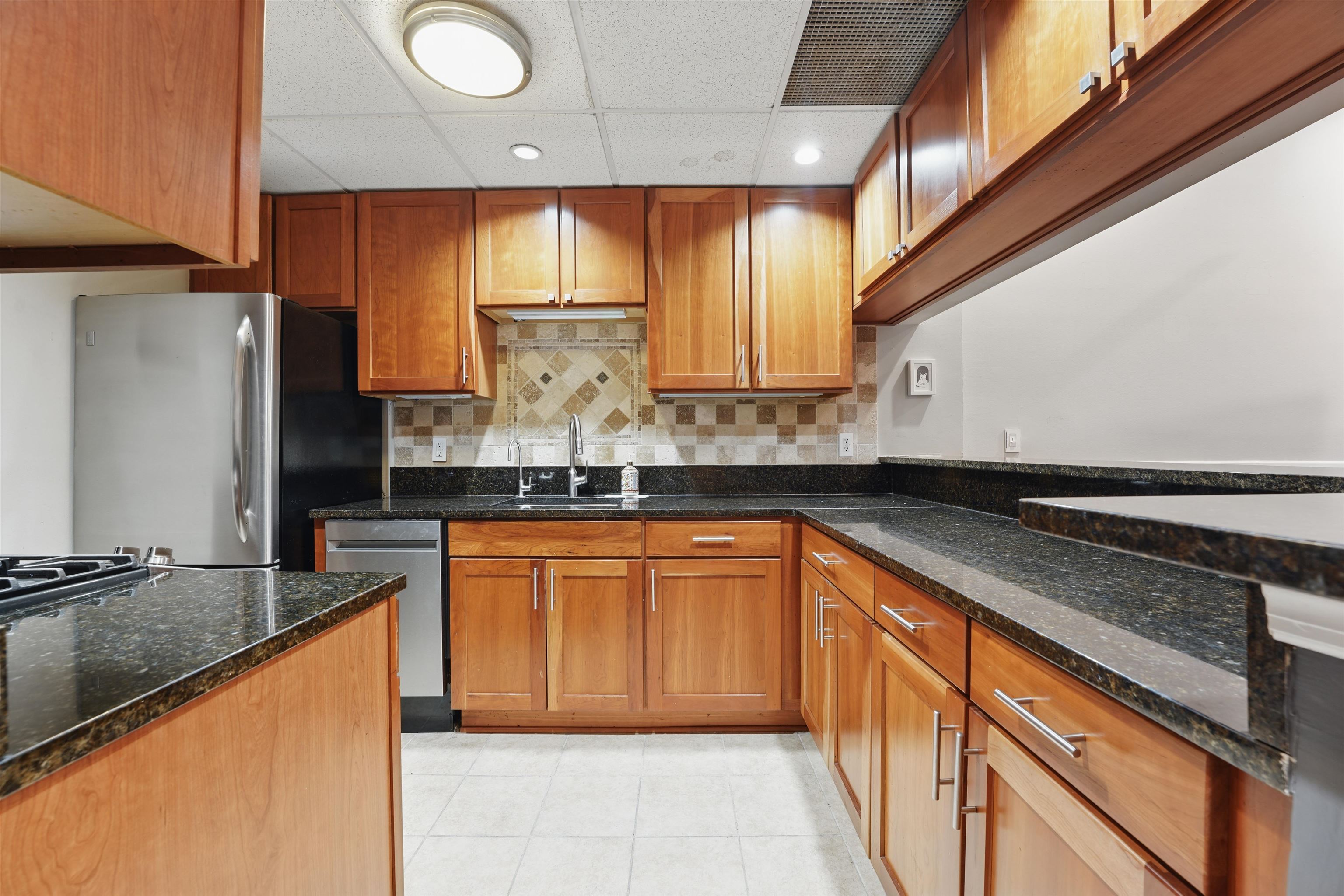 187 Wayne St #208C, Jersey City, New Jersey image 4