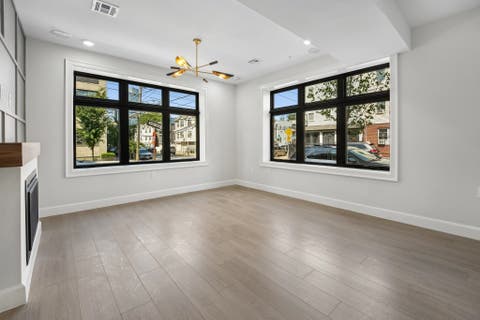 Condo For Sale - 158 Oakland Ave #1A<br/> Jersey City, NJ 07306