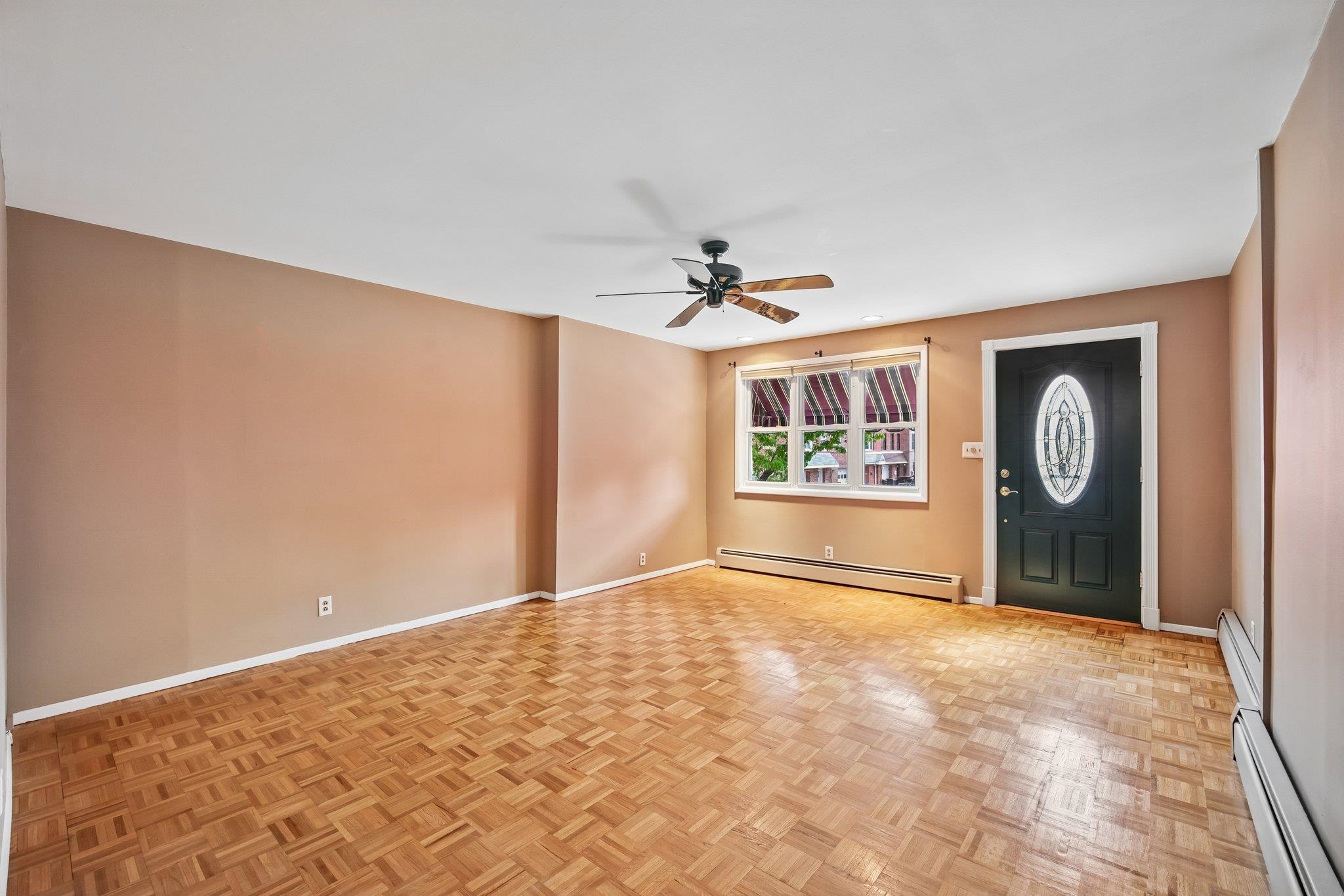 83 LEXINGTON AVE