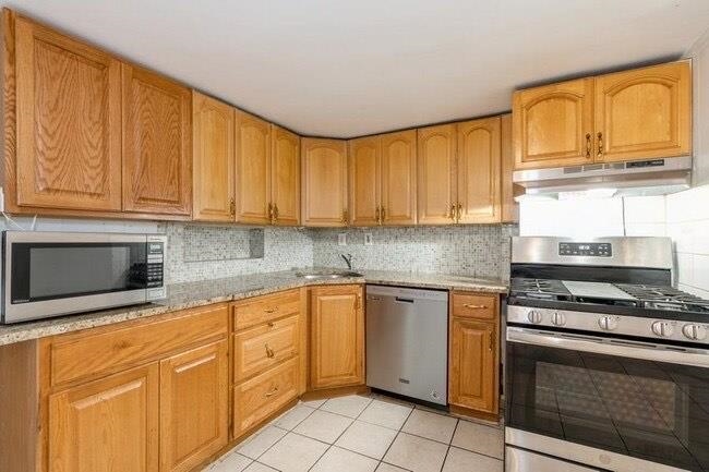 1109 12th St, North Bergen, New Jersey image 2