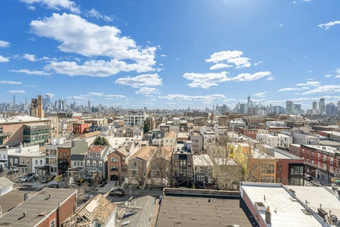 Featured picture for the property 240005472