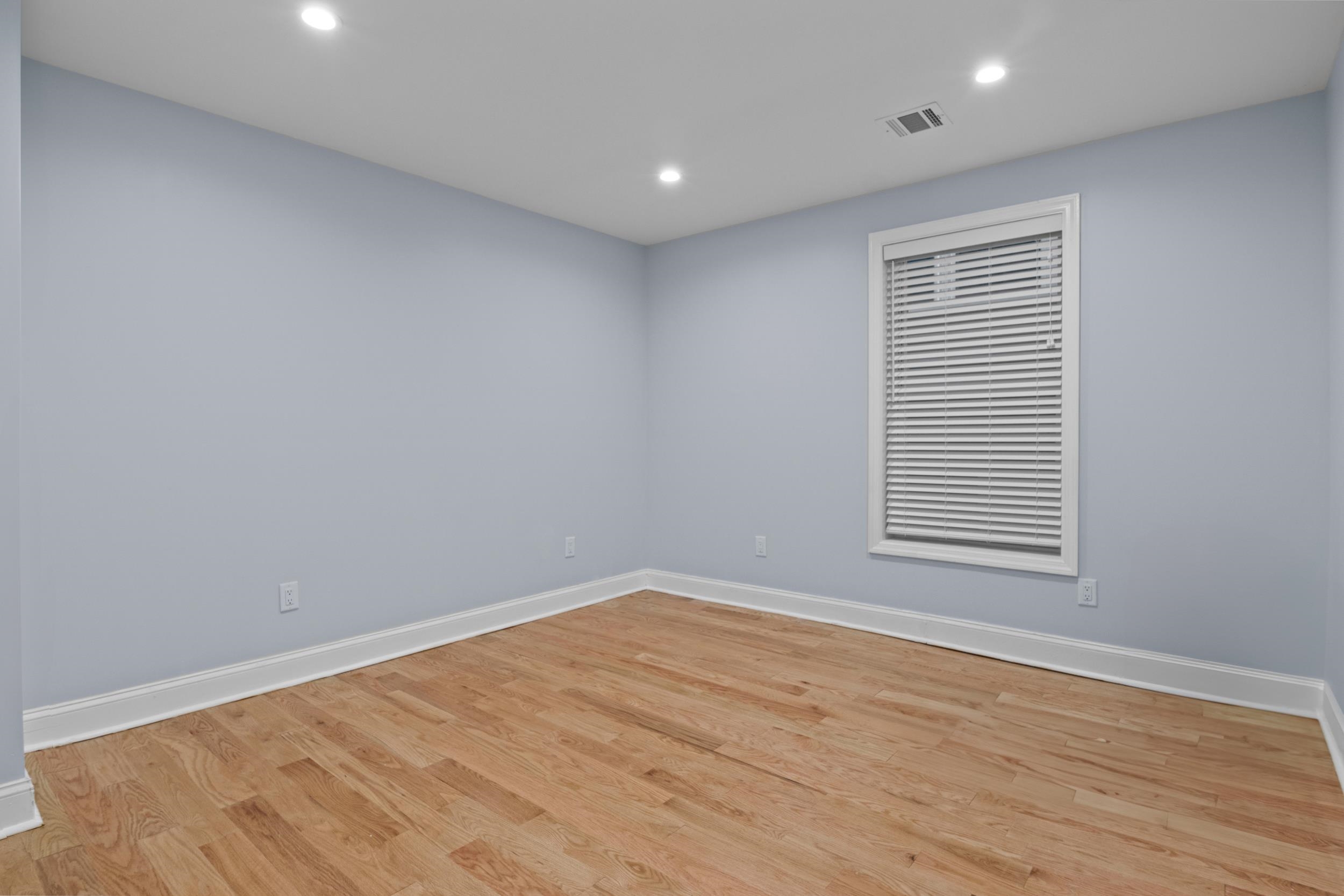 28 West 22nd St #FL1, Bayonne, New Jersey image 16