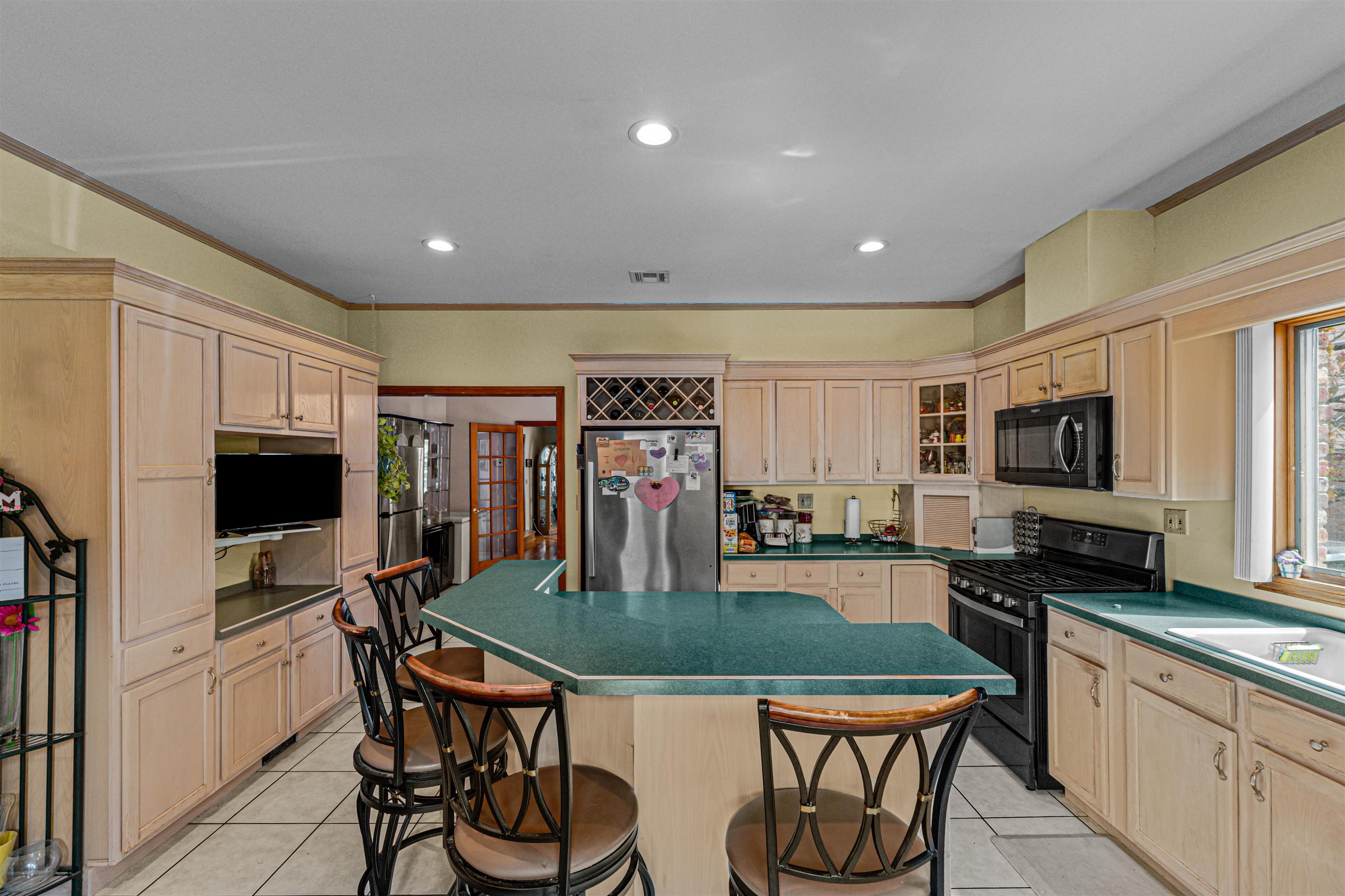 155 Avenue F, Bayonne, New Jersey image 35