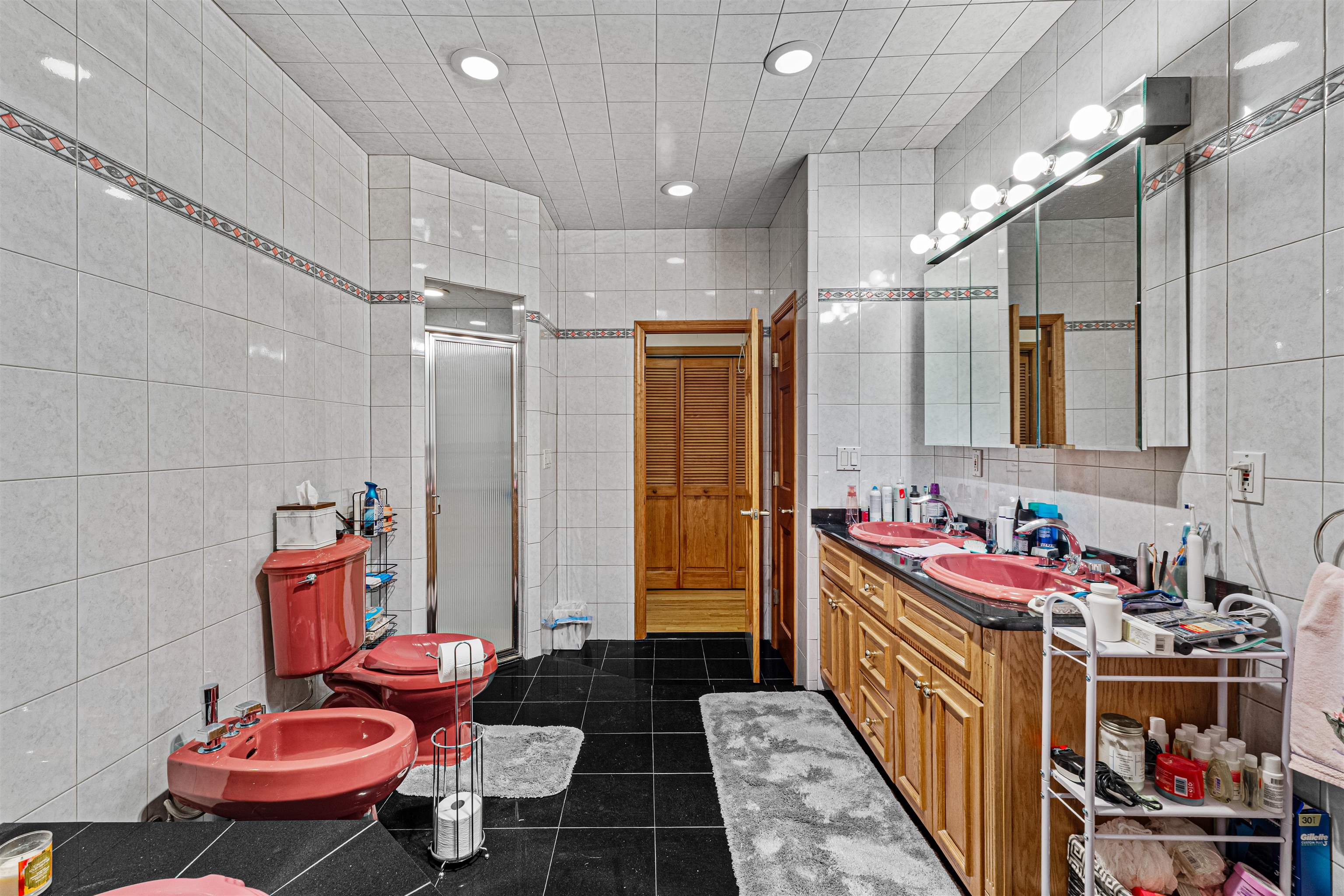 155 Avenue F, Bayonne, New Jersey image 30