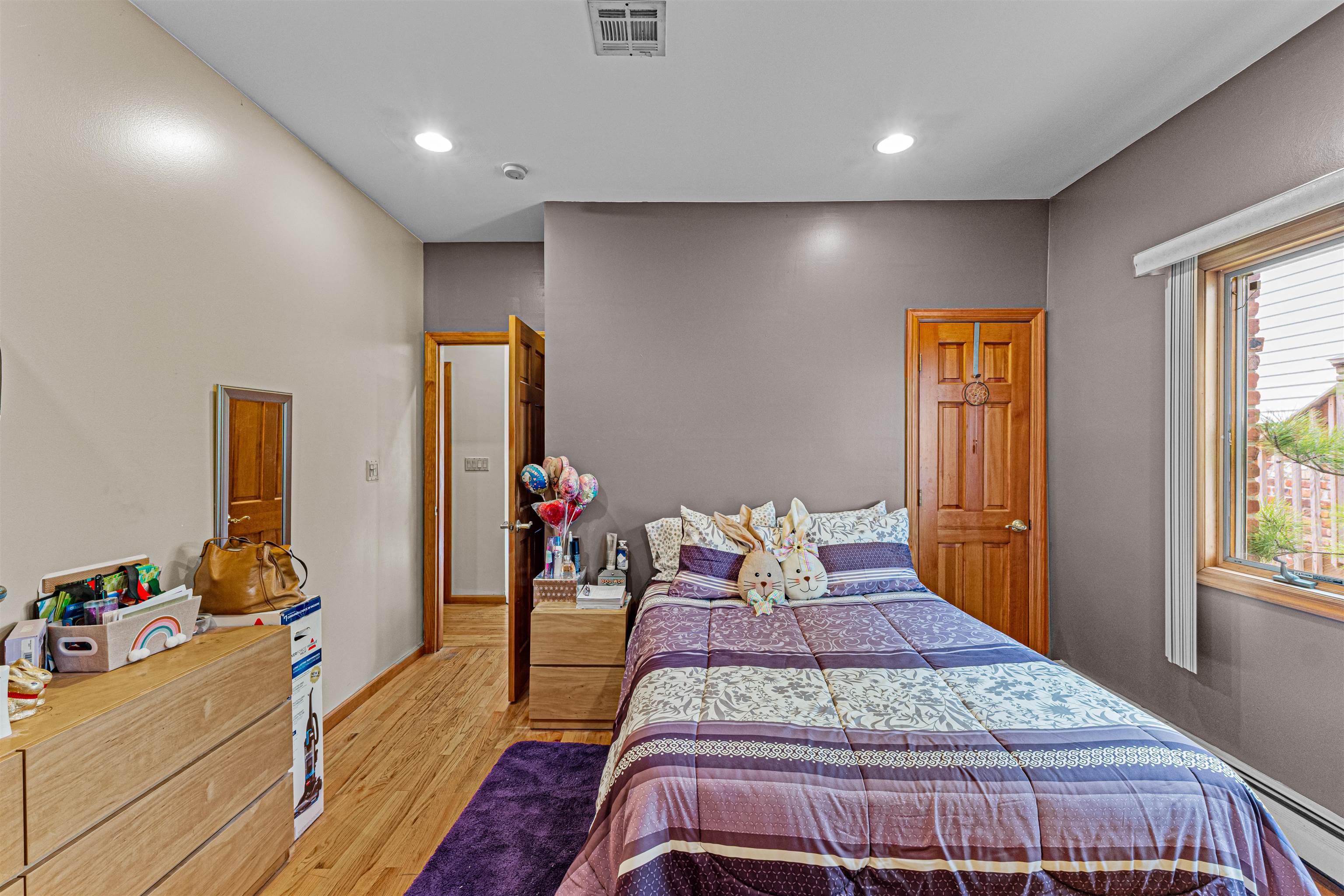 155 Avenue F, Bayonne, New Jersey image 33