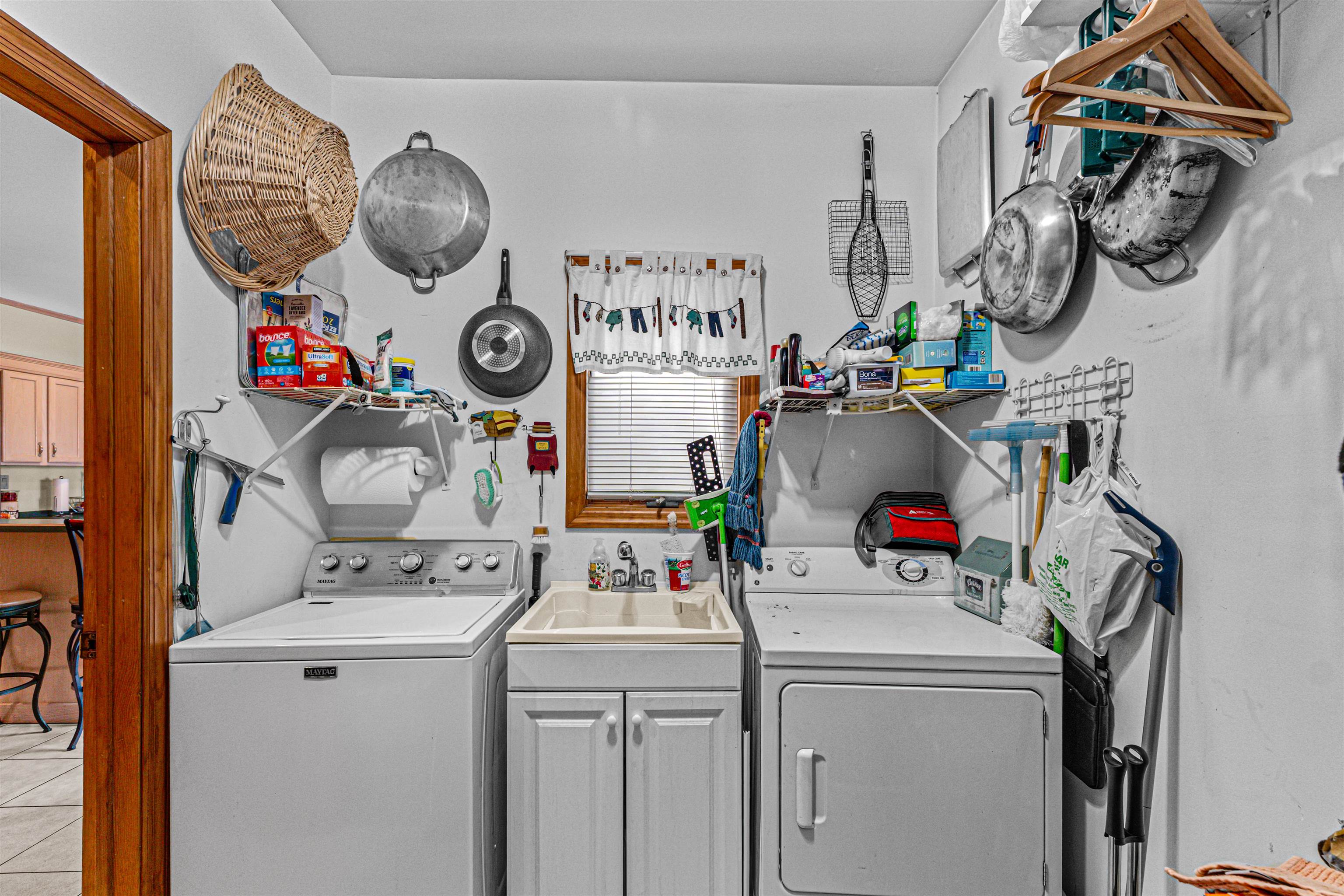 155 Avenue F, Bayonne, New Jersey image 40