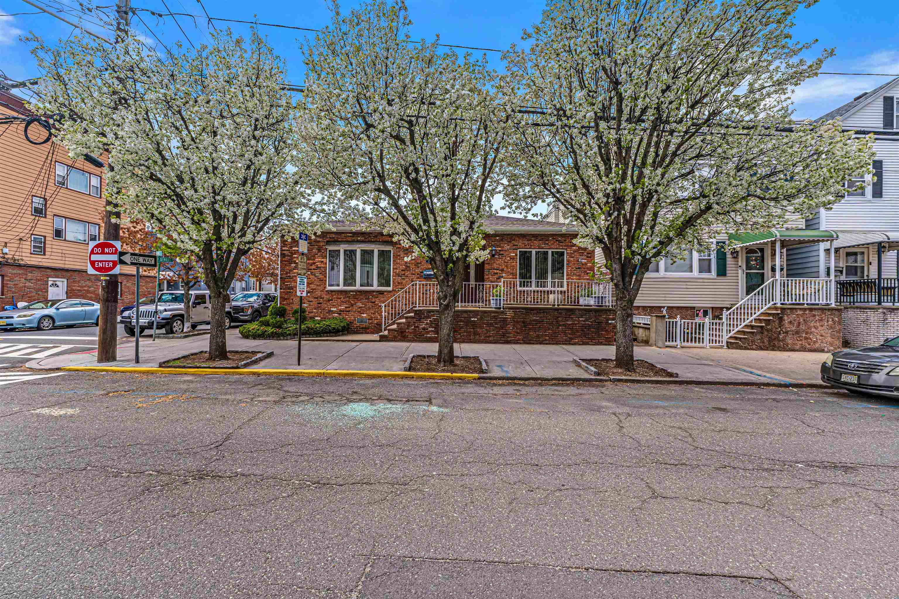 155 Avenue F, Bayonne, New Jersey image 1