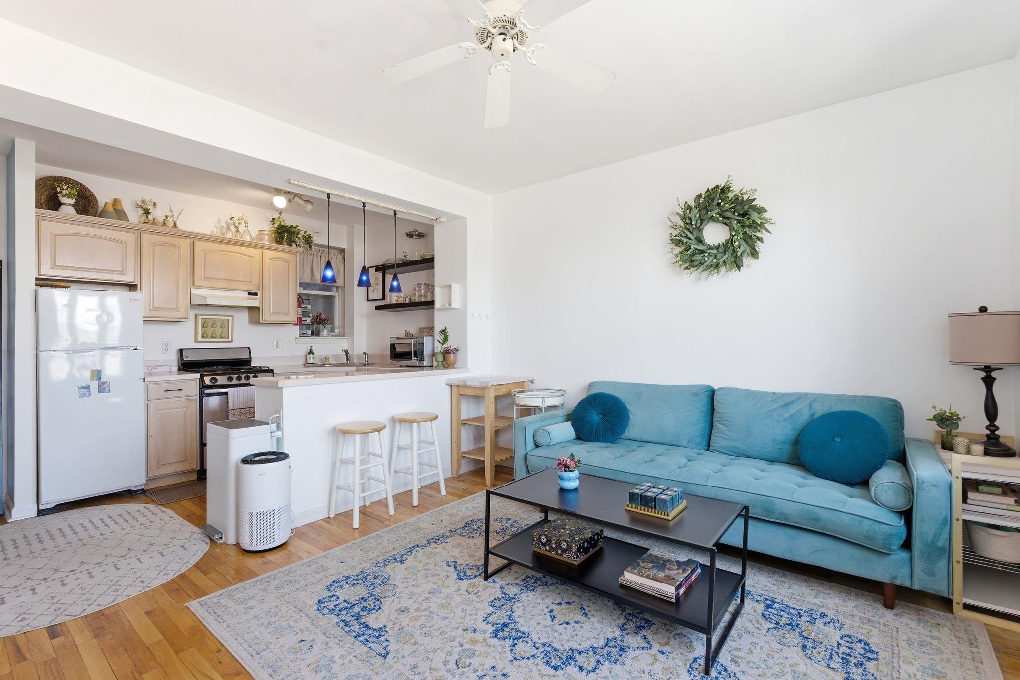 883 BLVD EAST 1F
