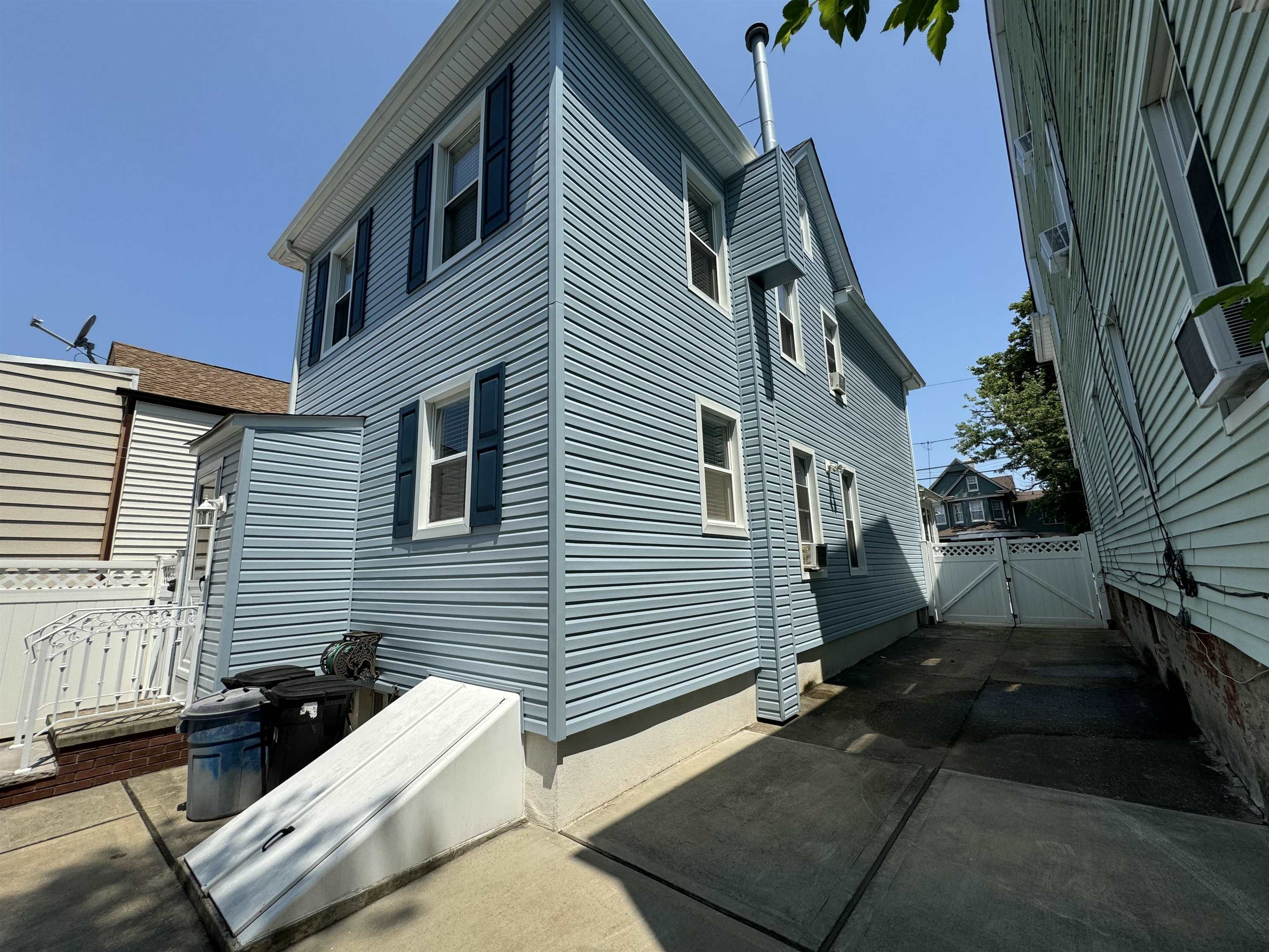 20 East 39th St, Bayonne, New Jersey image 31