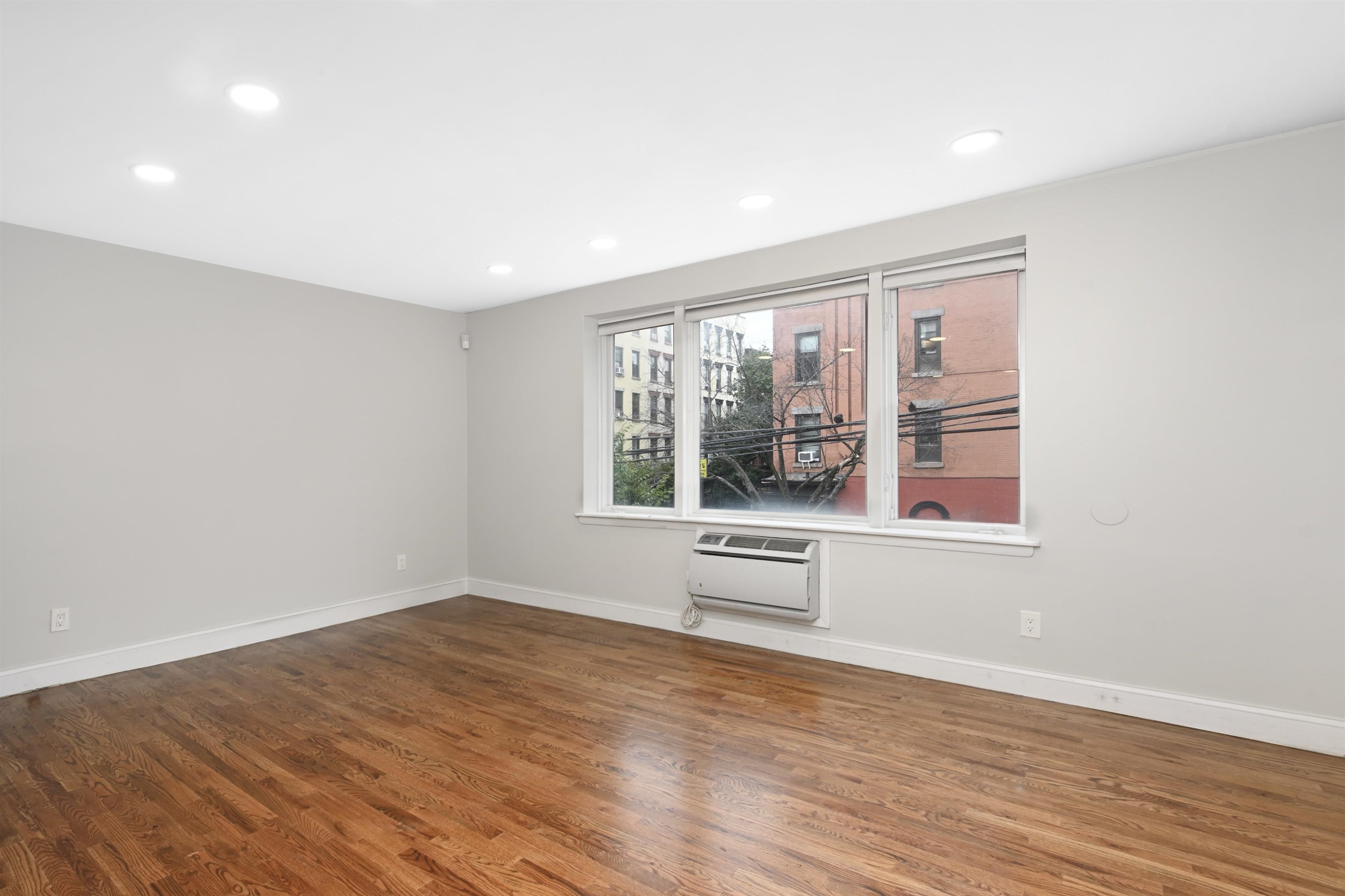 301 1st St #1, Hoboken, New Jersey image 7