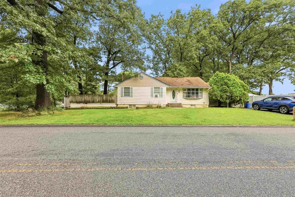 76 PAGE DR, OAKLAND, NJ 07436 - Image f4cfb2fd6a3f47309f21a498f2a9a75e/1750130922