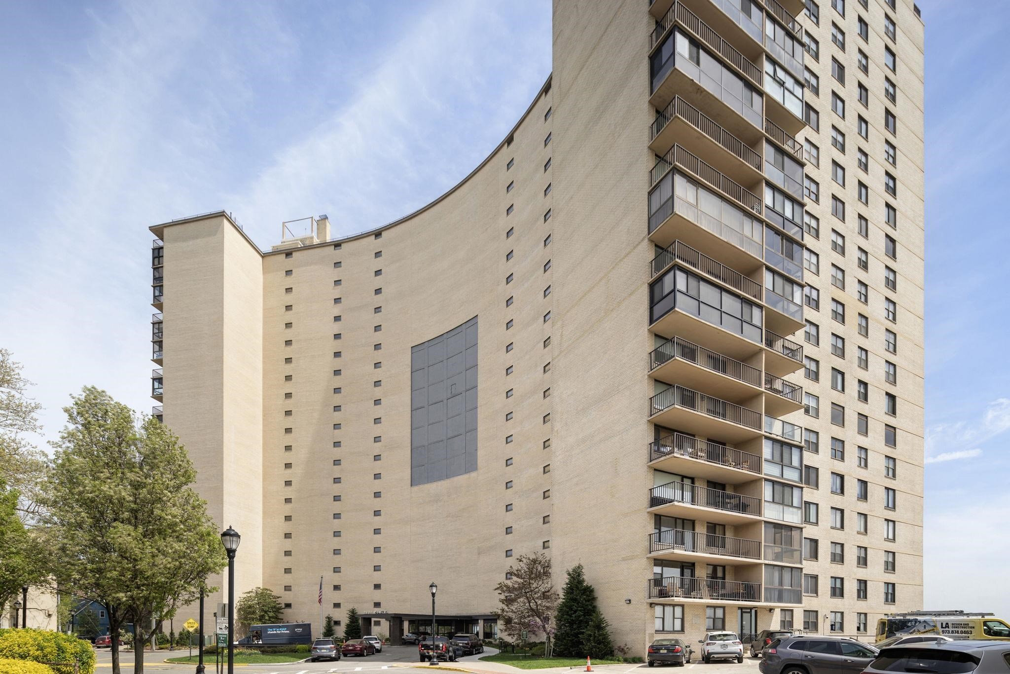 380 Mountain Rd #914, Union City, New Jersey image 32