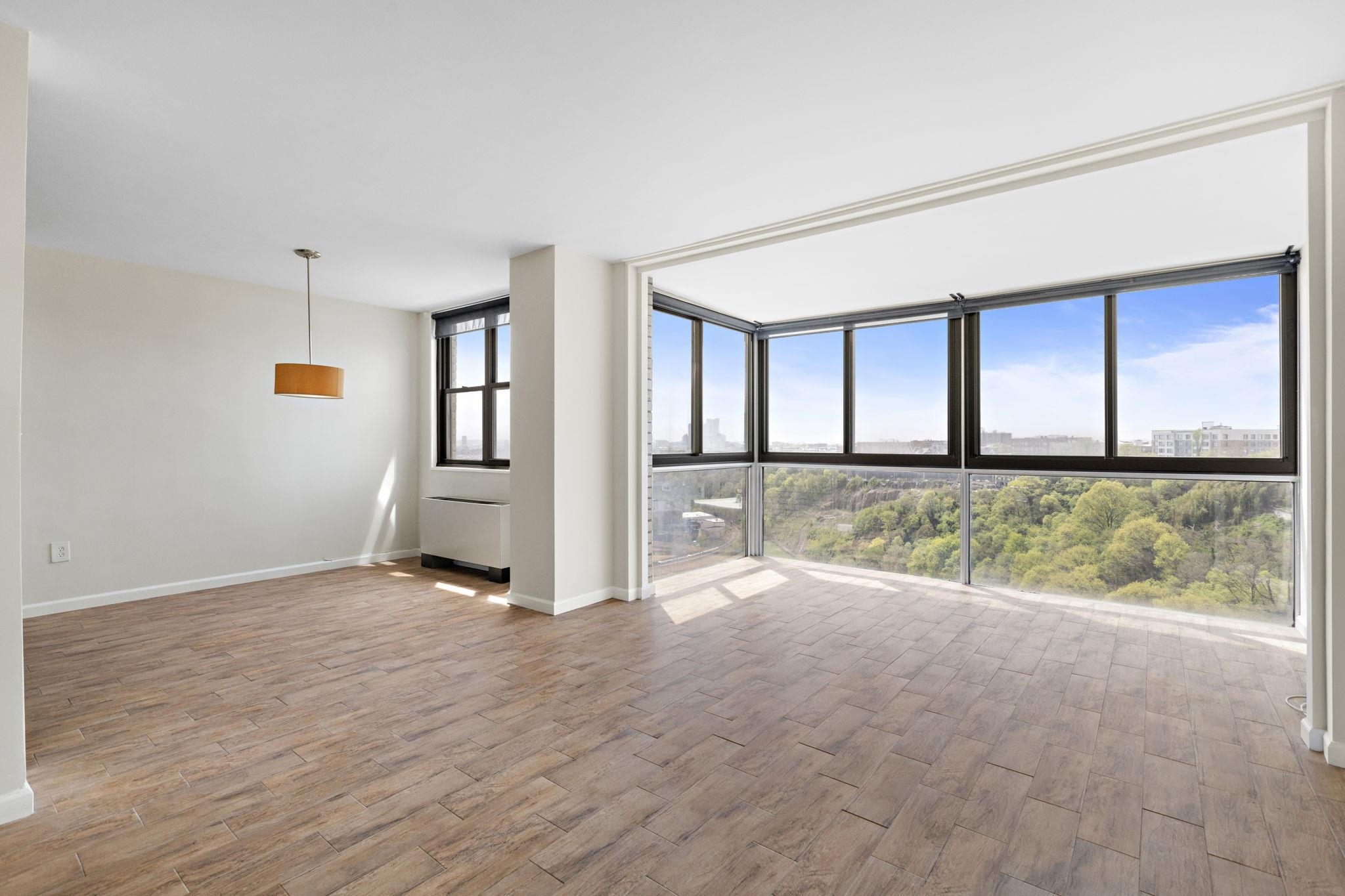 380 Mountain Rd #914, Union City, New Jersey image 4