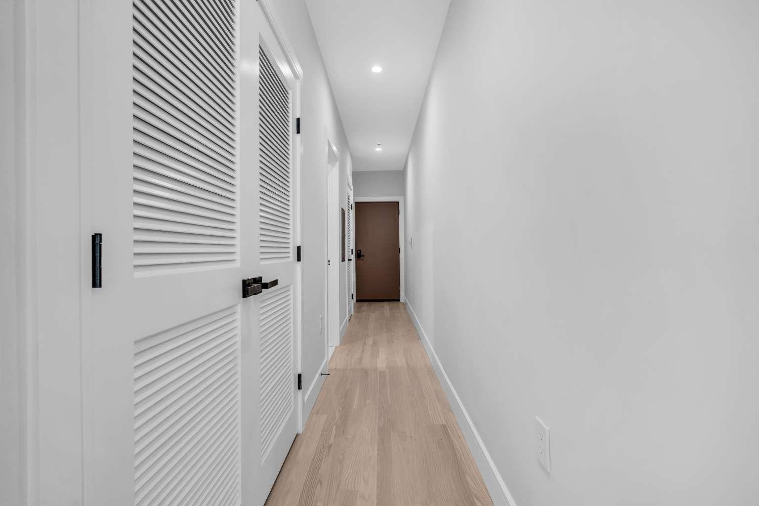 165 DELAWARE AVE 1