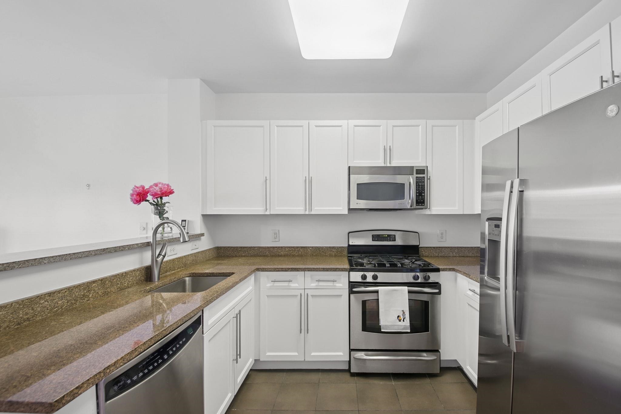 30 Freedom Way #306, Jersey City, New Jersey image 4