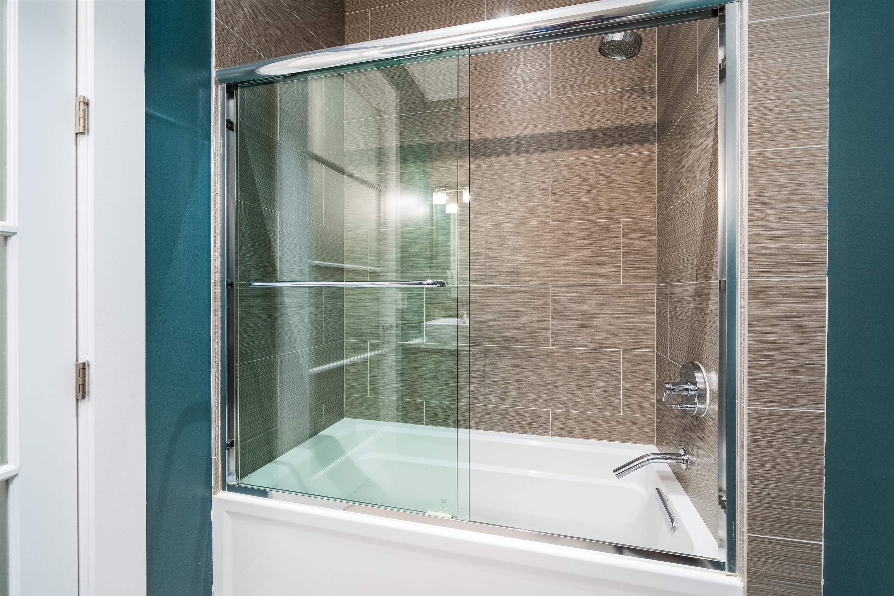 650 Montgomery St #402, Jersey City, New Jersey image 22