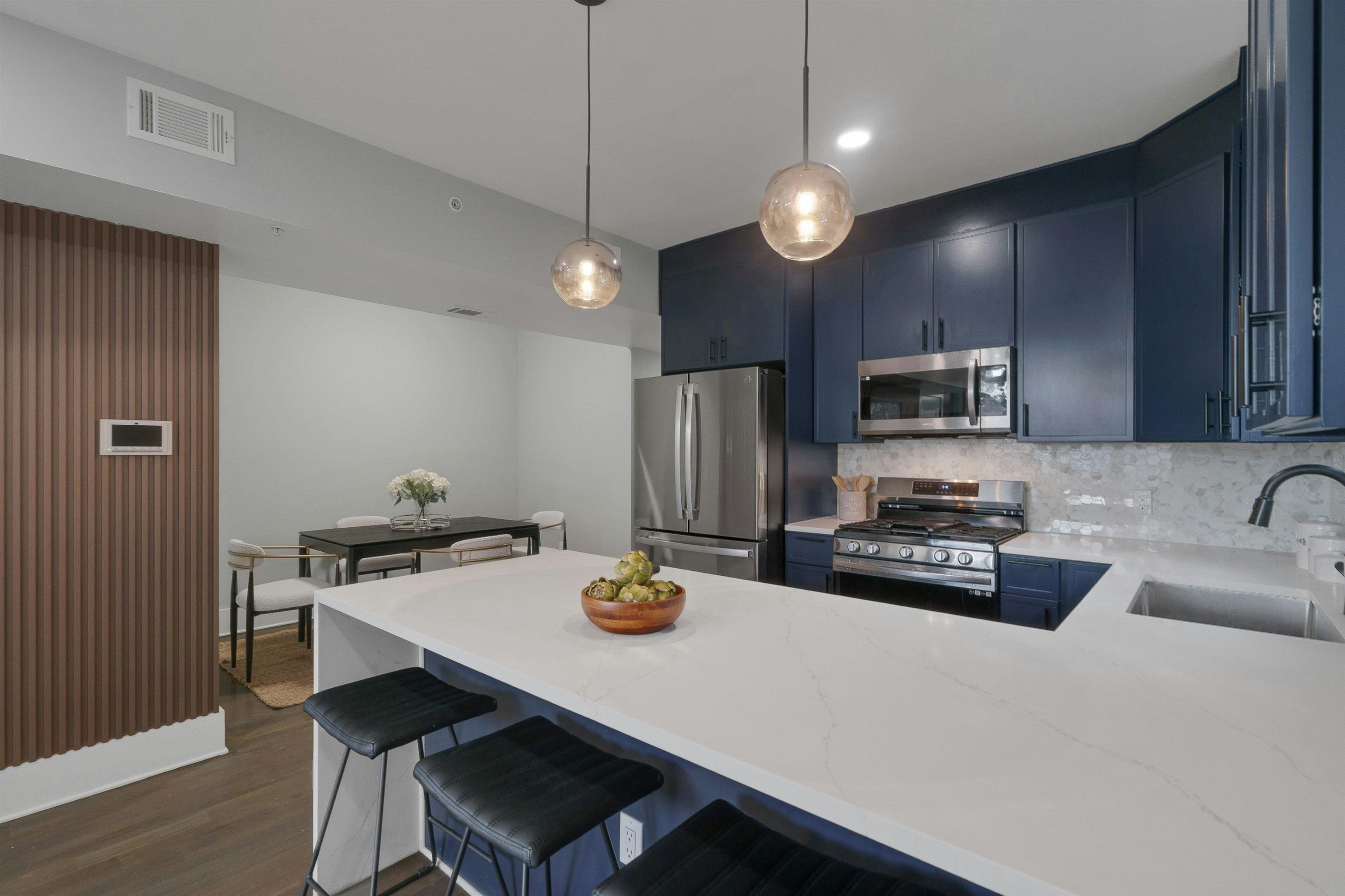 76 CORBIN AVE 2B