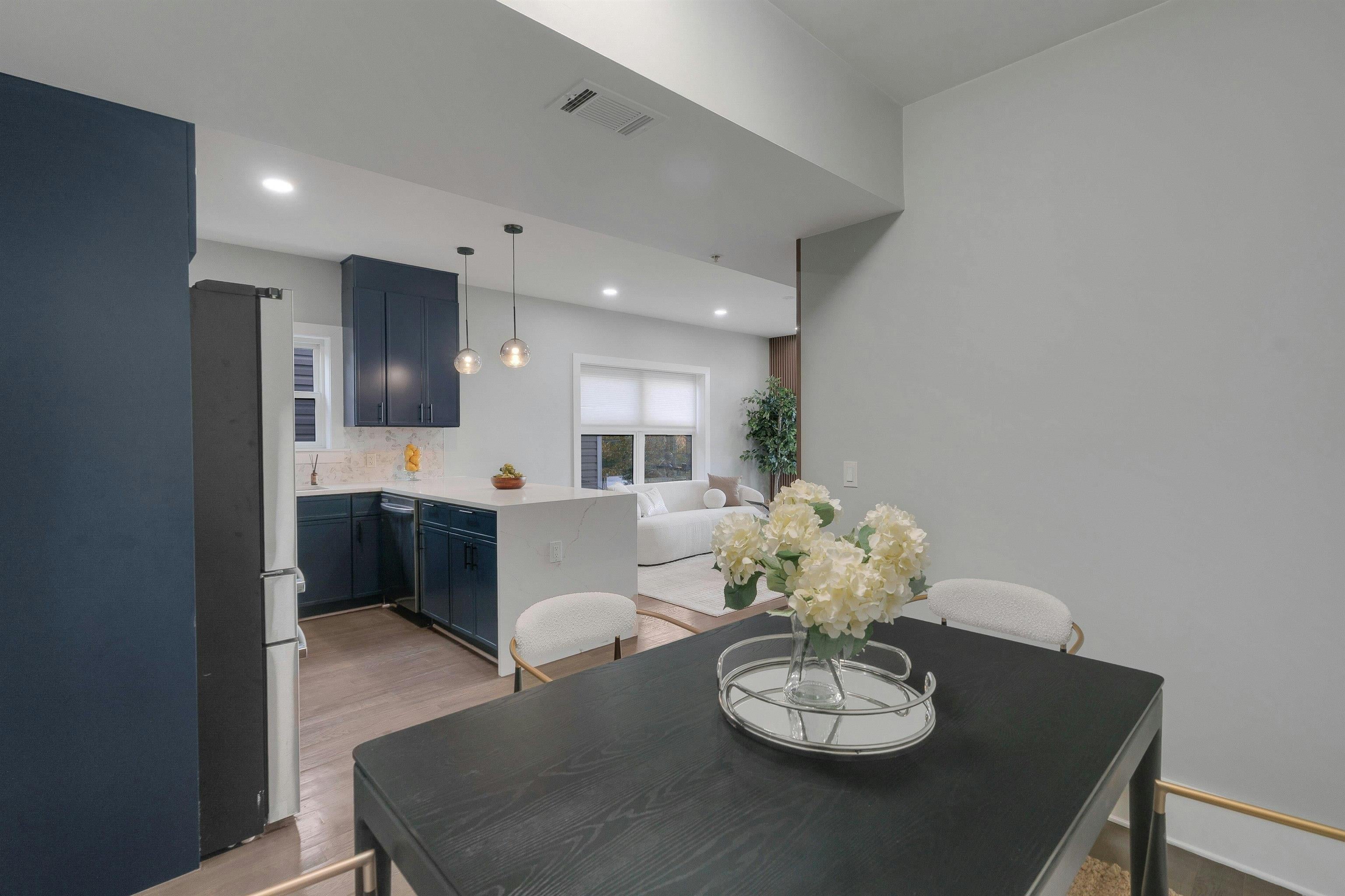 76 CORBIN AVE 2B