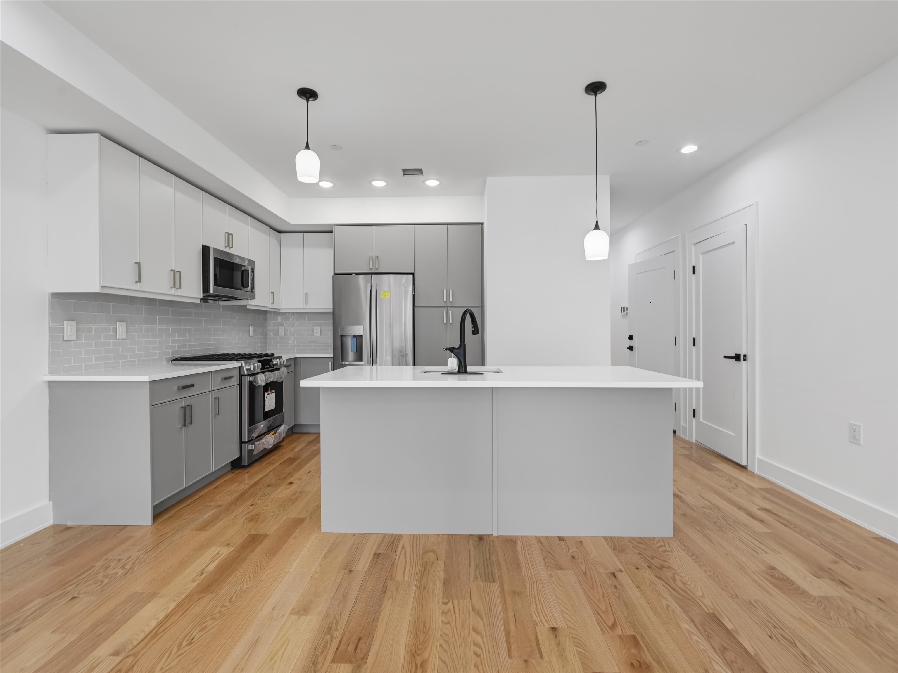 317 Jackson St #301, Hoboken, New Jersey image 5