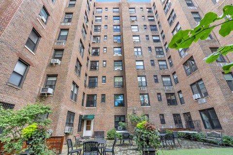 Featured picture for the property 240017367