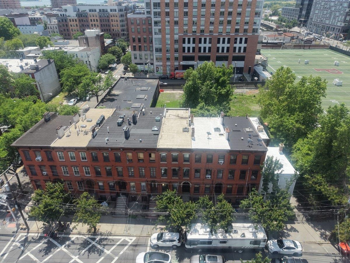 171 GRAND ST