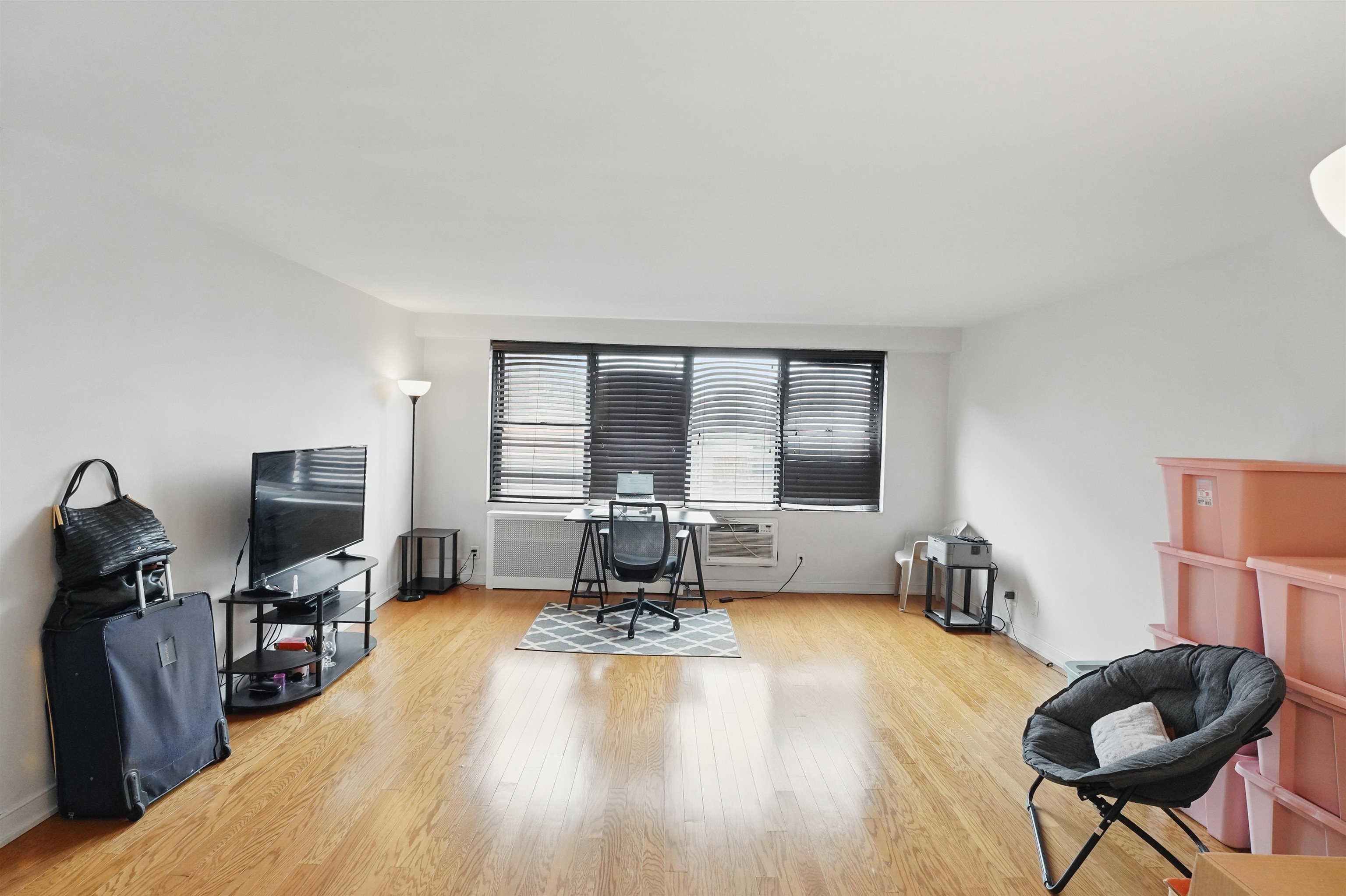500 Central Ave #207, Union City, New Jersey image 1