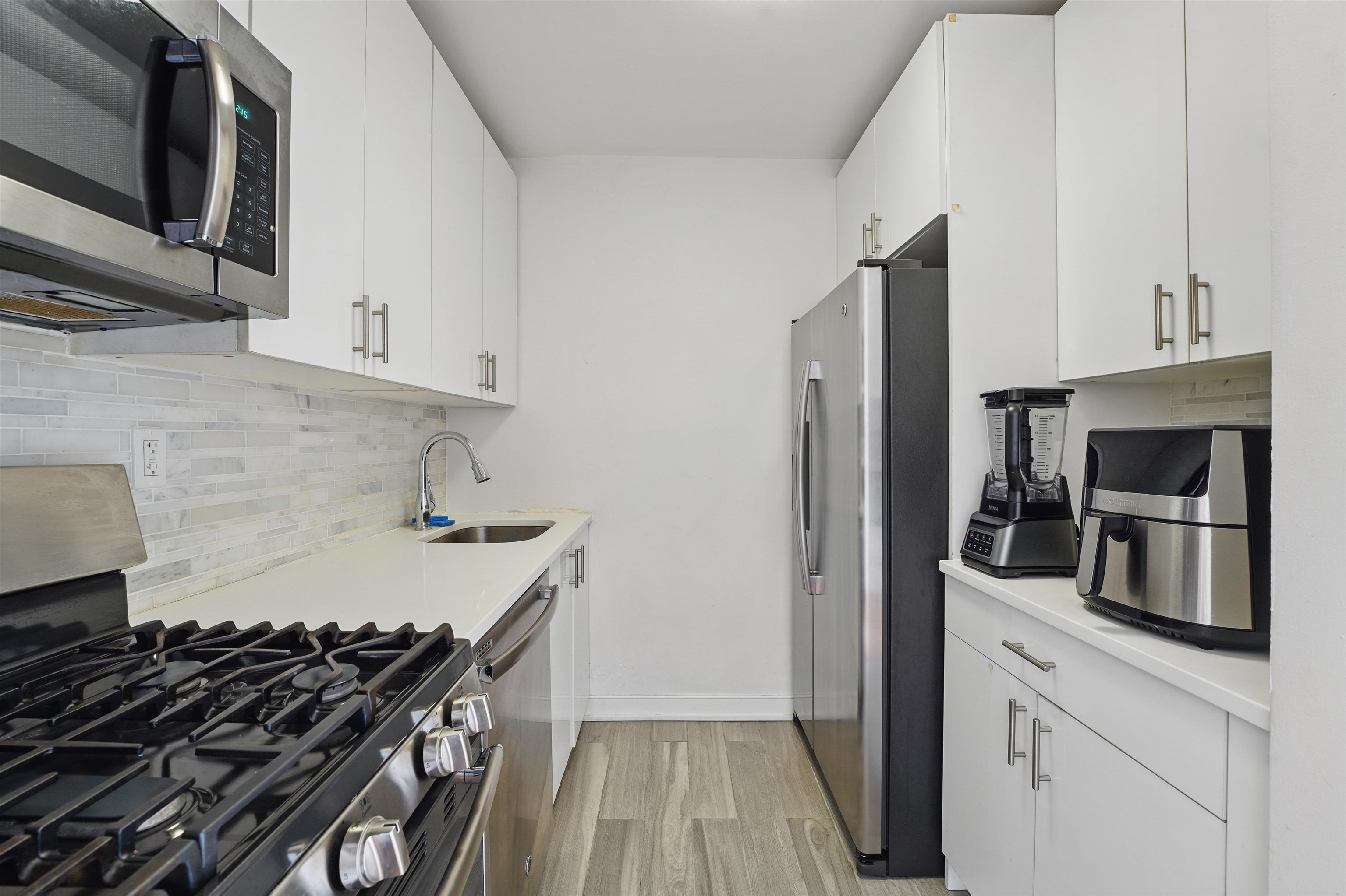 500 Central Ave #207, Union City, New Jersey image 5